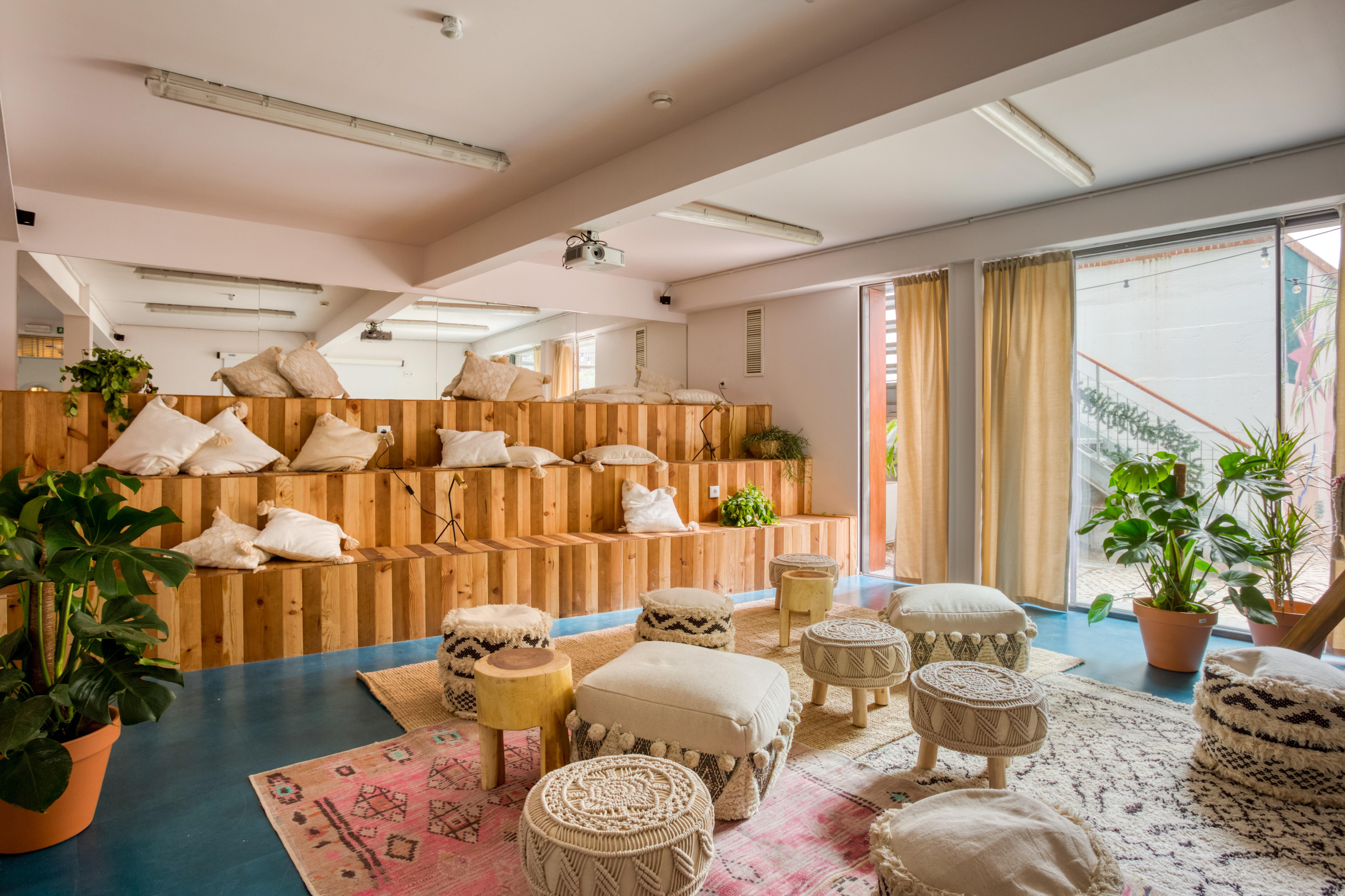 Selina Secret Garden Hostel Lissabon