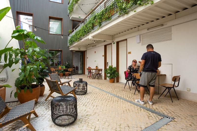Selina Secret Garden * Lissabon