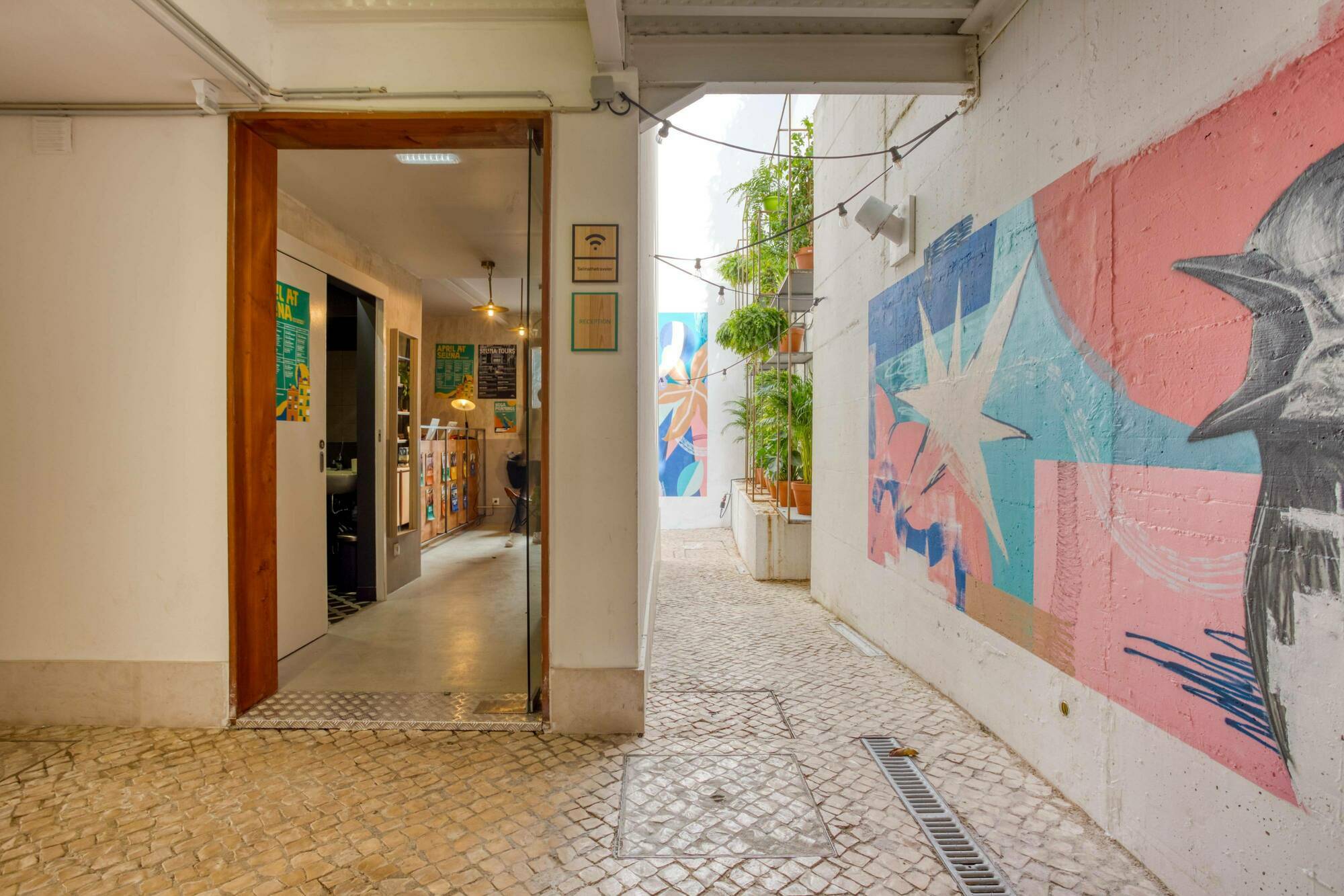Selina Secret Garden Hostel *